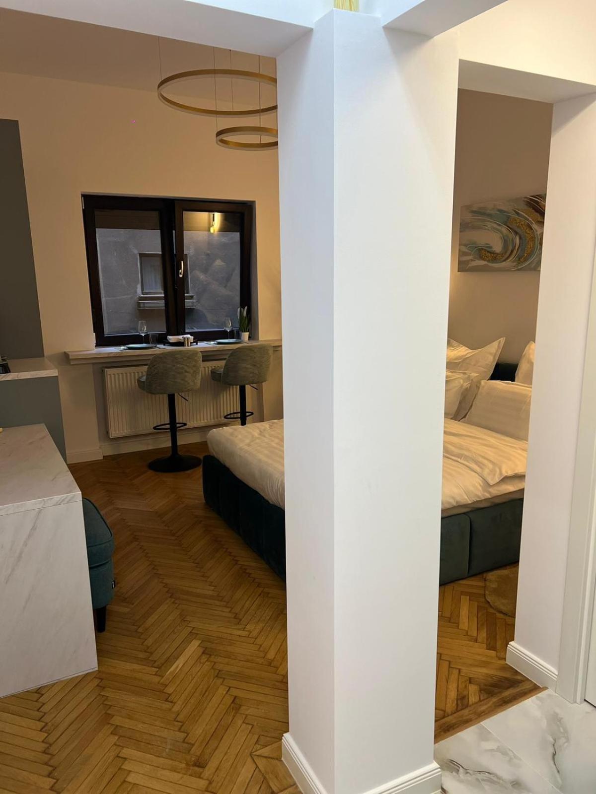 Style Central Бухарест Экстерьер фото